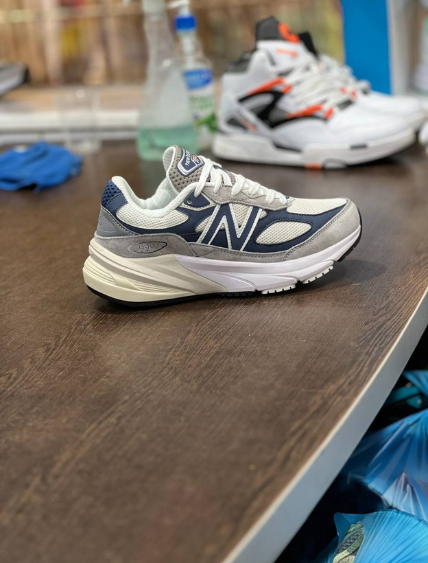 کتونی آمریکایی نیوبالانس ۹۹۰/ وارداتی /سایز ۳۶ تا ۴۵/فروش عمده و تک Newbalance U.S.A 990