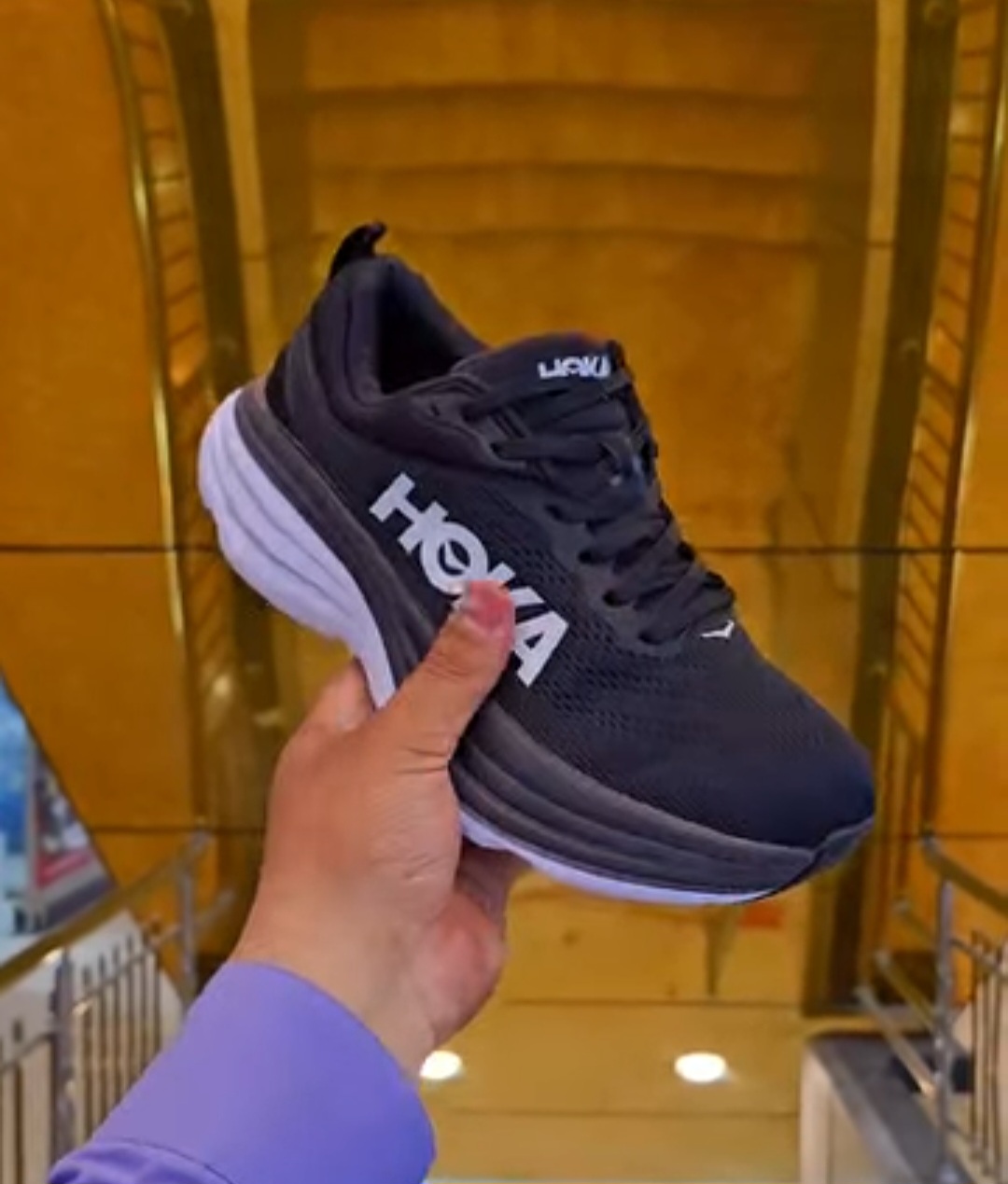 Hoka Bondi 8 Vietnamهوکا باندی ۸