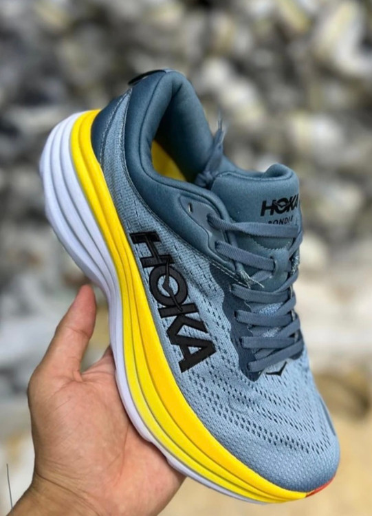 کتونی رانینگ هوکا باندی ۸ ، ساخت ویتنام ، hoka bondi 8