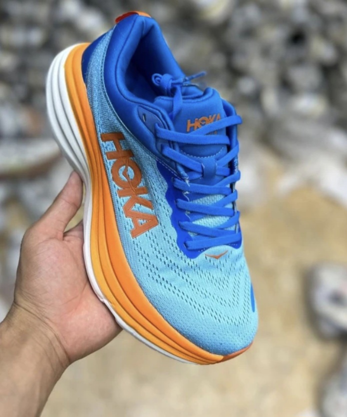 کتونی رانینگ هوکا باندی ۸ ، ساخت ویتنام ، hoka bondi 8