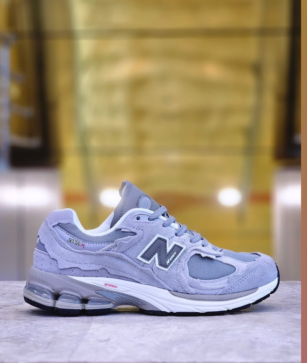 نیوبالانس ۲۰۰۲r