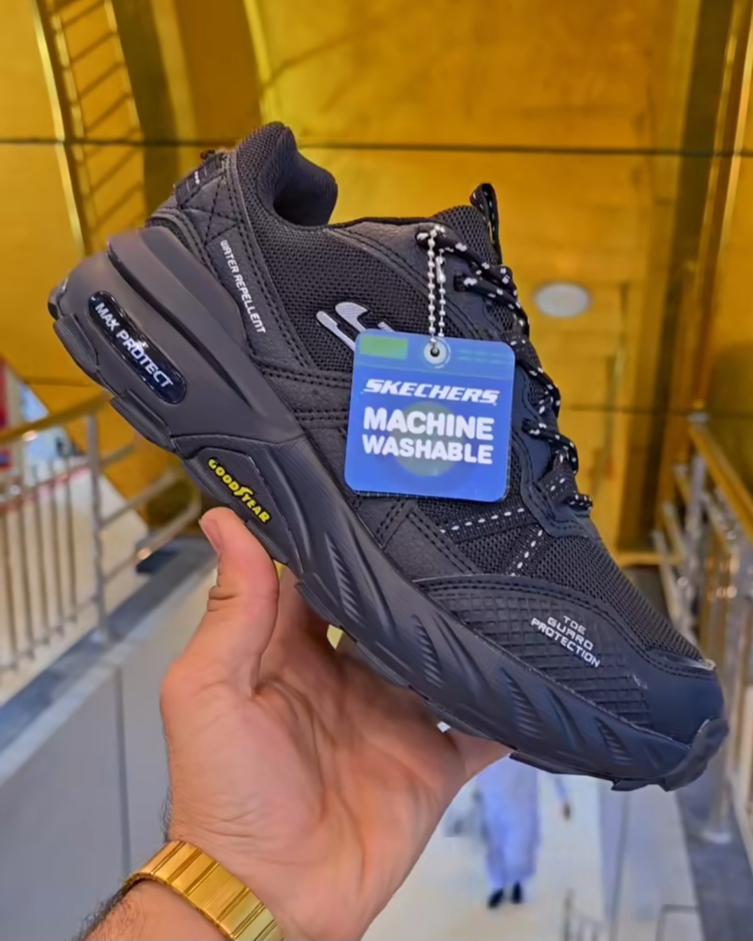 اسکیچرز ضد اب Skechers  waterproof