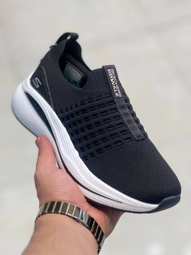 کفش اسکیچرزmax cushion طبی و سبک و راحت ، کتونی ویتنامی سایز۳۷ تا ۴۰ فروش بصورت عمده و تک .Skechers Max cushion Vietnam