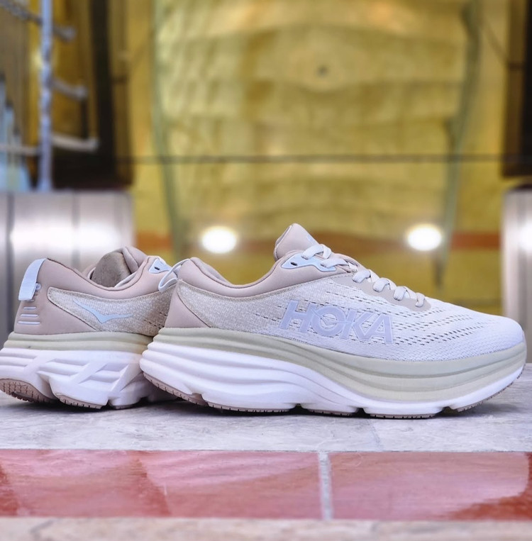کفش هوکا باندی ۸ ، اصل ویتنام ، hoka bondi 8 , سایز ۳۸ تا ۴۵ ، فروش عمده و تک ، ست زنانه و مردانه