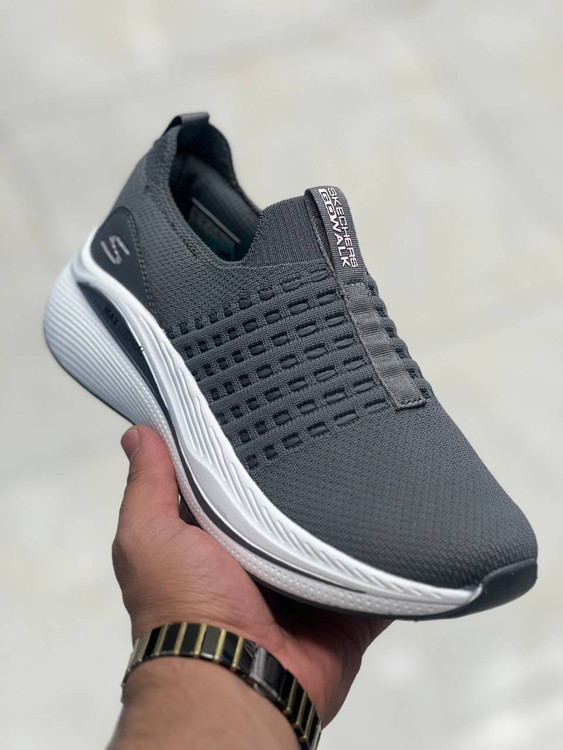 کتونی بدون بند اسکیچرزmax cushion طبی و سبک و راحت ، کتونی ویتنامی سایز۳۷ تا ۴۰ فروش بصورت عمده و تک .Skechers Max cushion Vietnam