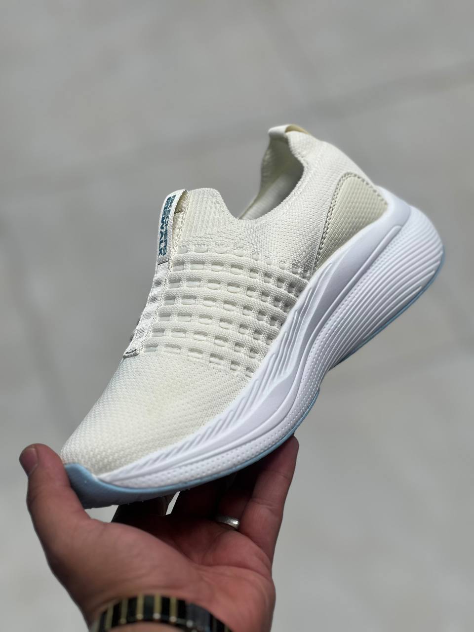 اسکیچرزmax cushion طبی و سبک و راحت ، کتونی ویتنامی سایز۳۷ تا ۴۰ فروش بصورت عمده و تک .Skechers Max cushion Vietnam