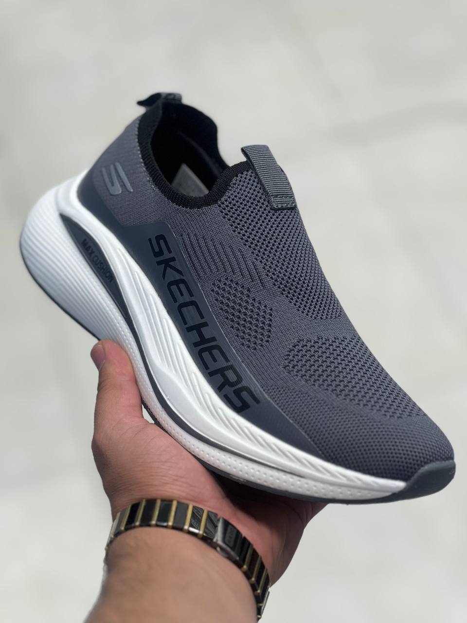 کتونی اسکیچرز مدل GO Walk max Cushioning , سایز ۴۰ تا ۴۵، ساخت ویتنام ، فروش عمده و تک. Skechers Go Walk Max Cushioning Vietnam