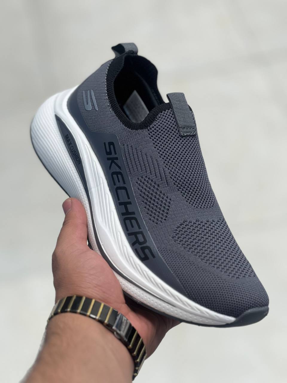 کتونی اسکیچرز مدل GO Walk max Cushioning , سایز ۴۰ تا ۴۵، ساخت ویتنام ، فروش عمده و تک. Skechers Go Walk Max Cushioning Vietnam