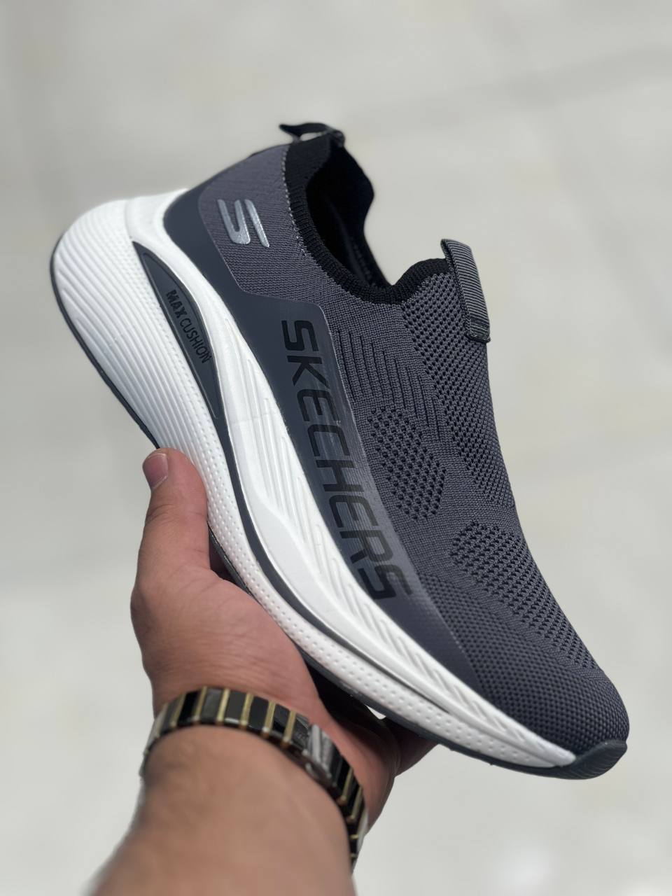 کتونی اسکیچرز مدل GO Walk max Cushioning , سایز ۴۰ تا ۴۵، ساخت ویتنام ، فروش عمده و تک. Skechers Go Walk Max Cushioning Vietnam