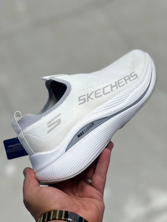 کتونی اسکیچرز مدل GO Walk max Cushioning , سایز ۳۷ تا ۴۰، ساخت ویتنام ، فروش عمده و تک. Skechers Go Walk Max Cushioning Vietnam