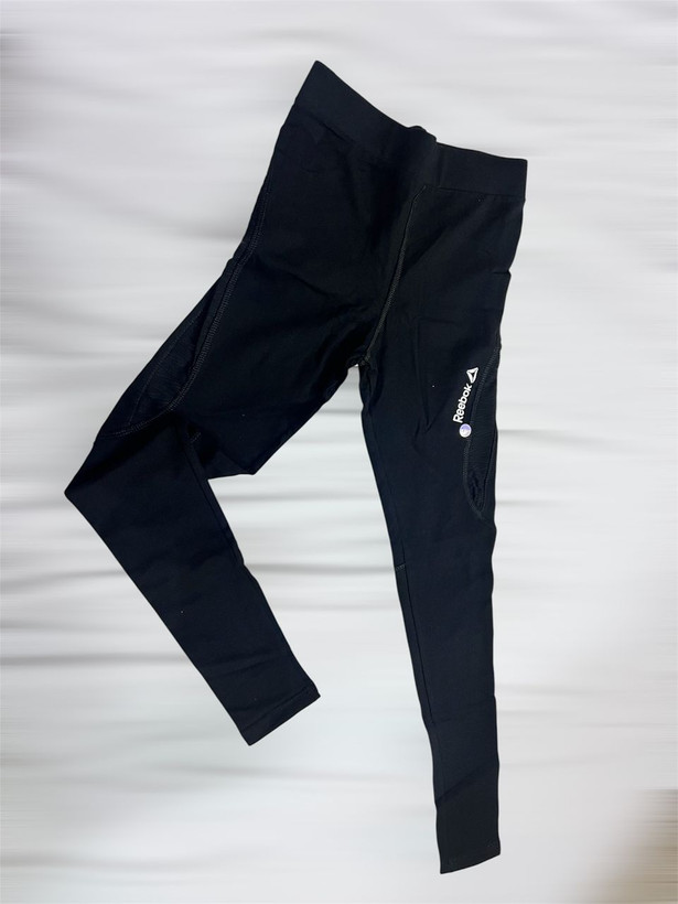 ست تاپ و لگ باشگاهی زنانه MB fitness،برند Reebok فری سایز ۳۶ تا ۴۴،Leg and tap sport Woman MB fitness