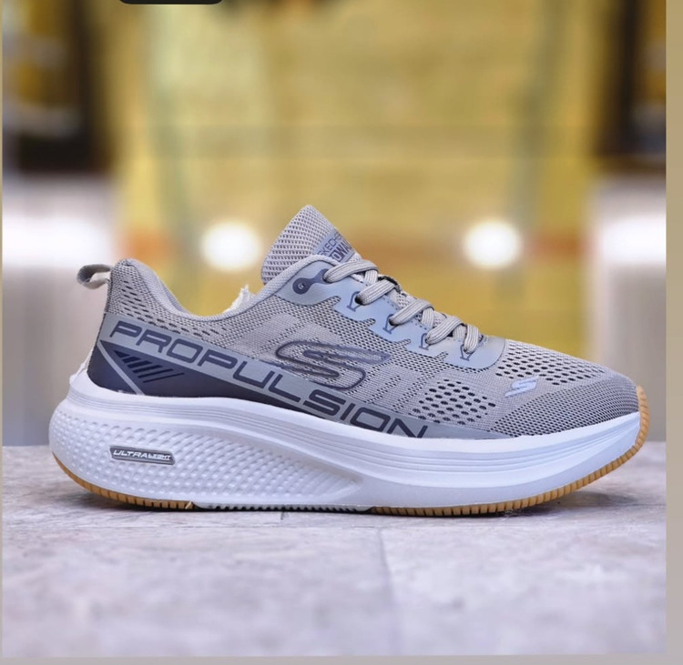 کتونی اسکیچرز سایز ۴۰تا ۴۵ ساخت ویتنام فروش بصورت عمده و تک . Skechers max cushioning terminus sneaker vietnam