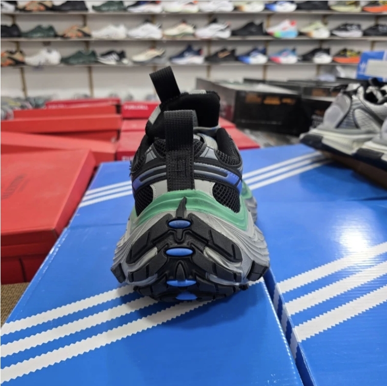 Balenciaga ۱۰xl Trainers vietnam. بالنسیاگا