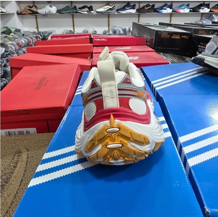 Balenciaga ۱۰xl Trainers vietnamبالنسیاگا
