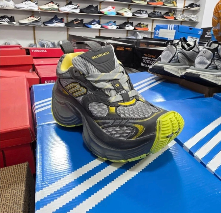 Balenciaga ۱۰xl Trainers vietnamبالنسیاگا