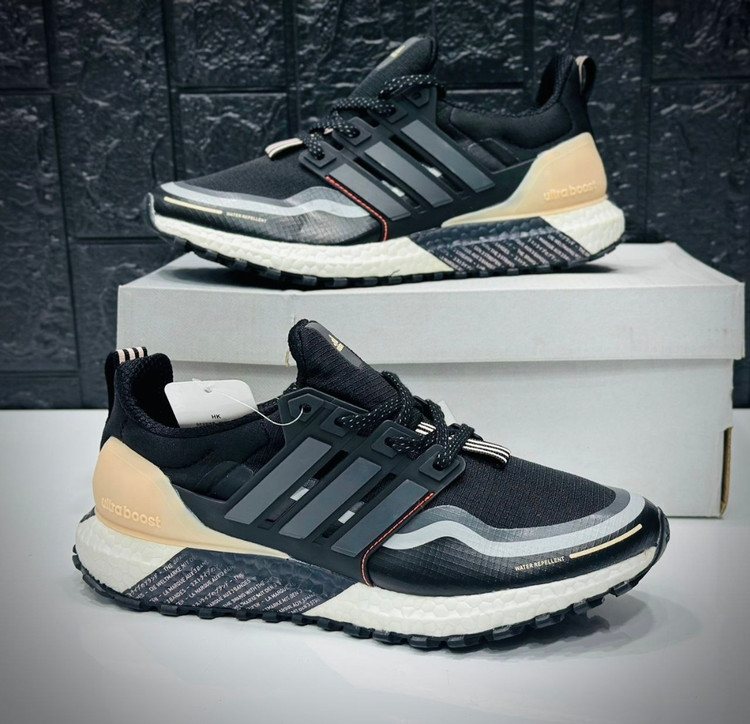 کتونی ویتنامی ادیداس اولترابوست /سایز ۳۶ تا ۴۰/ Adidas UltraBoost All Terrain Vietnam/فروش عمده وتک
