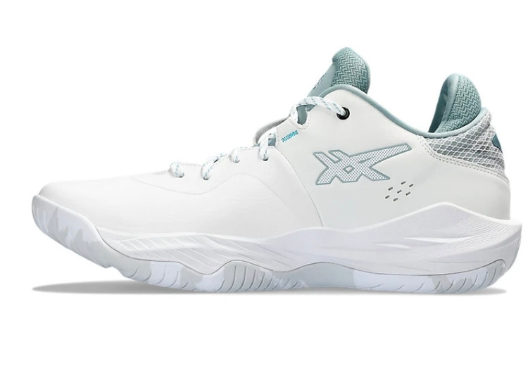 asics nova surge low /سایز ۴۰ تا ۴۵ /ساخت ویتنام /فروش عمده و