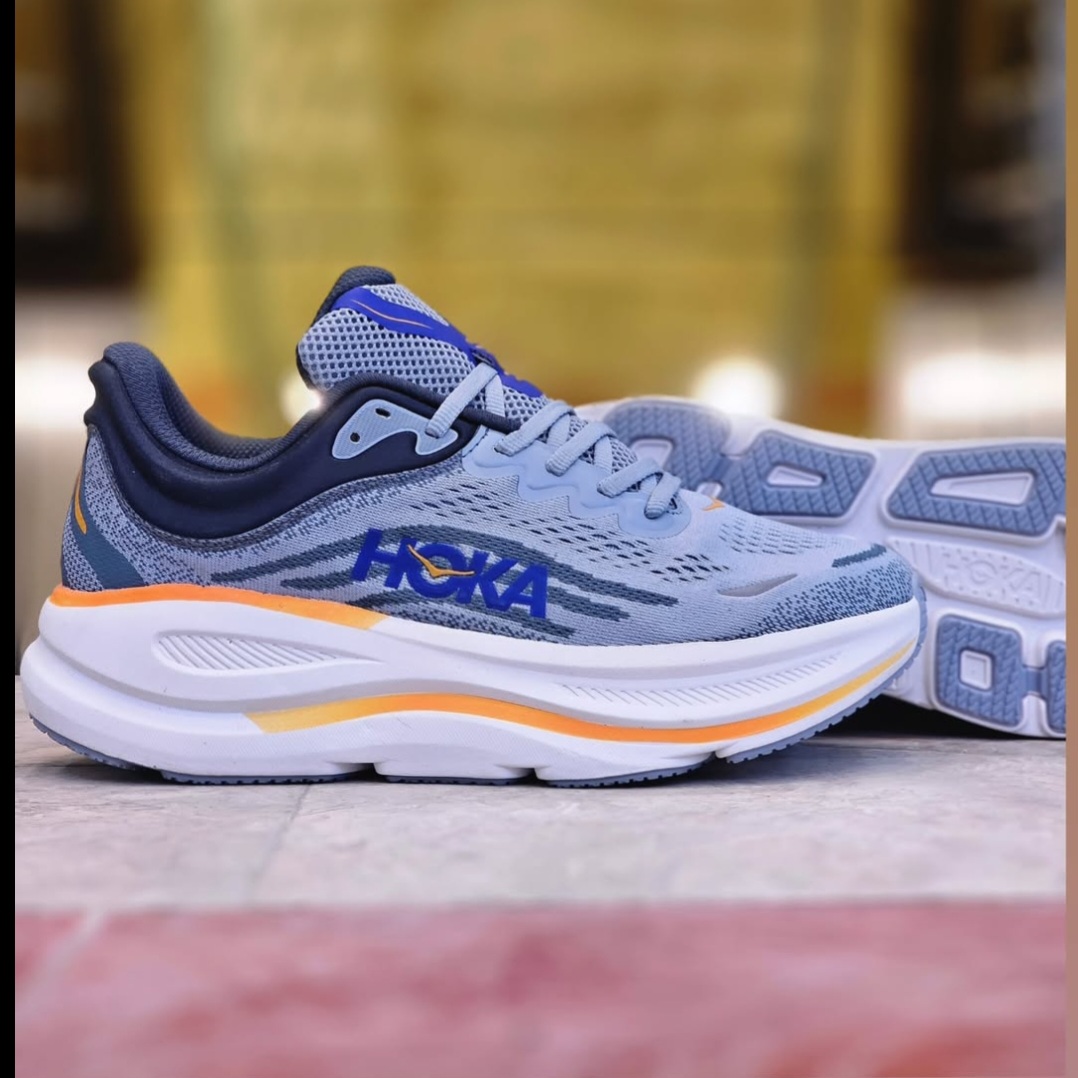 کتونی هوکا باندی ۹/shoes hoka bondi 9/ساخت ویتنام وارداتی /همراه با جعبه باربارکد دار/سایز ۳۶ تا ۴۵ /فروش عمده و تک/ست جذاب / تضمین کیفیت کالا