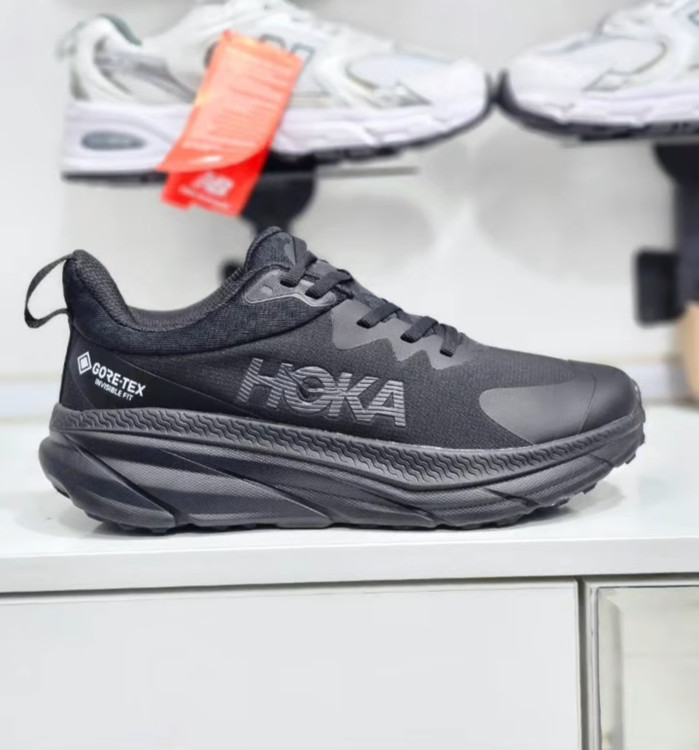 کتونی هوکا چلنجر ۷/ Hoka challenger/ساخت ویتنام/ مستر کوالیتی A/ فروش بصورت عمده و تک /سایز ۴۰ تا ۴۵ /Hoka challenger vietnam
