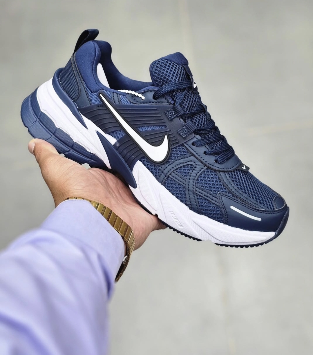 کتونی نایکv2k، ساخت ویتنام وارداتی، فروش بصورت عمده و تک ، سایز ۴۰تا۴۵.Nike V2k Run Year of the Dragon