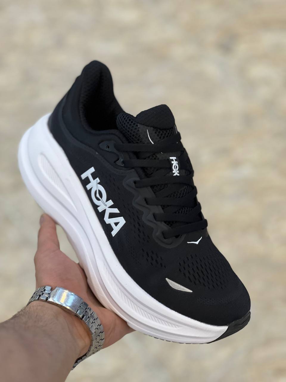کتونی هوکا باندی ۹/shoes hoka bondi 9/ساخت ویتنام
