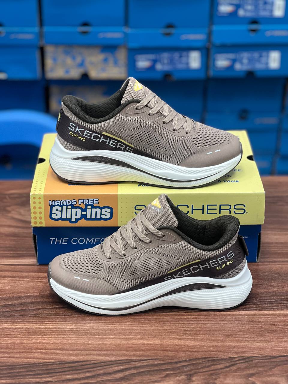 کتونی اسکیچرز ساخت ویتنام /Skechers Slip-ins Max Cushioning /سایز ۴۰ تا ۴۵/فروش بصورت عمده و تک .