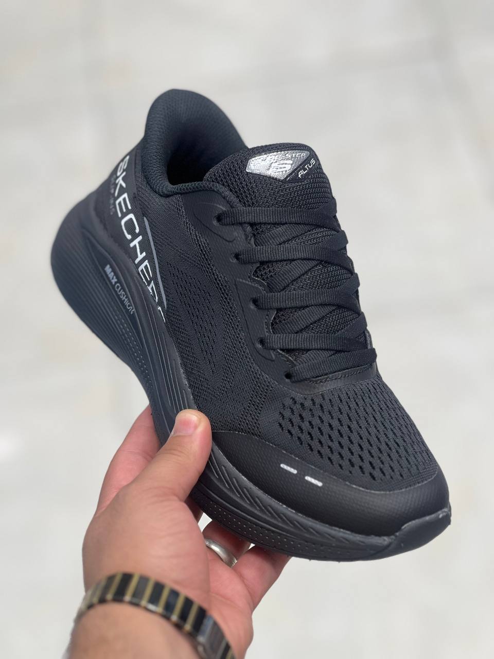 کتونی اسکیچرز ساخت ویتنام /Skechers Slip-ins Max Cushioning /سایز ۴۰ تا ۴۵/فروش بصورت عمده و تک .