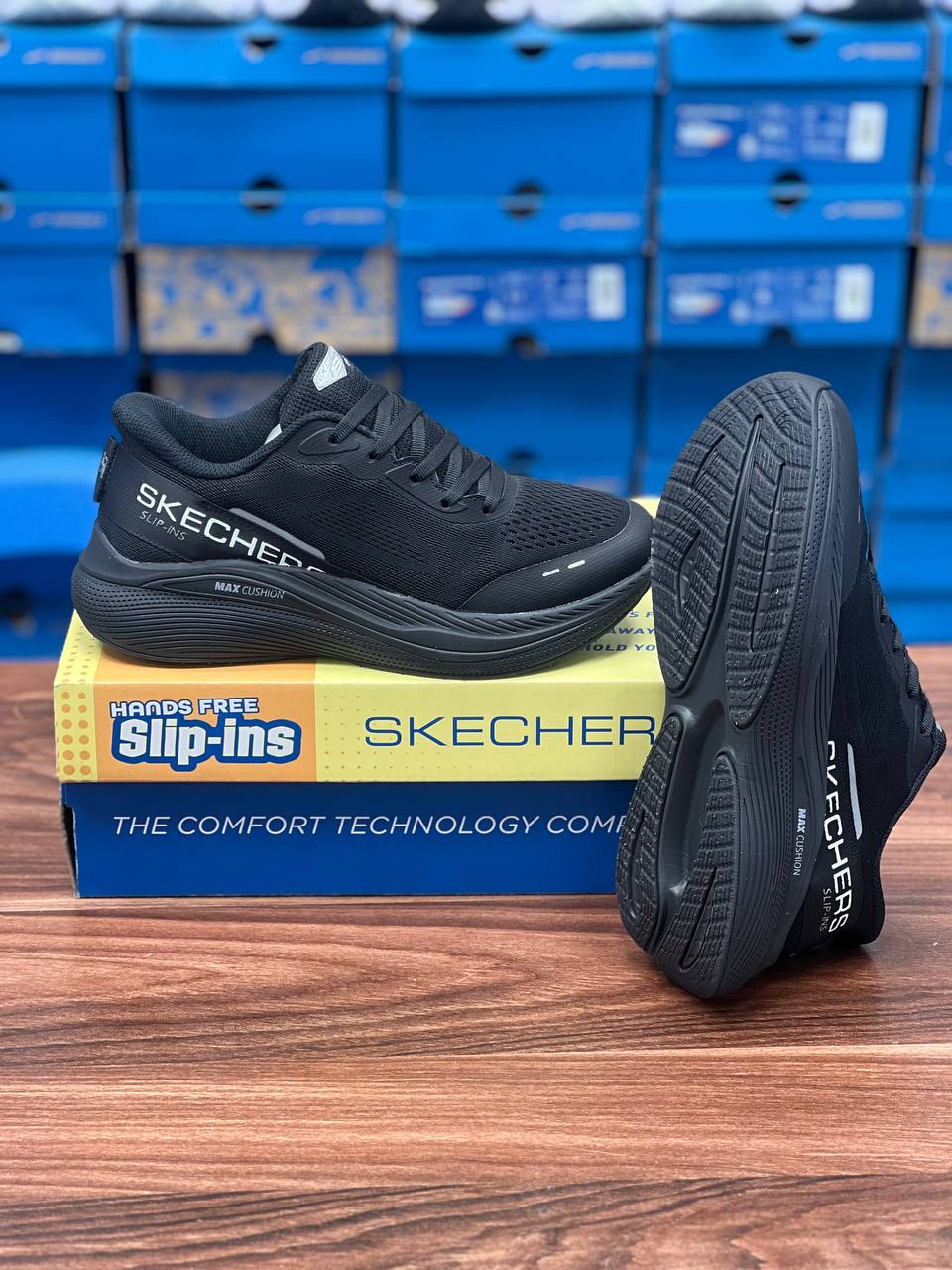 کتونی اسکیچرز ساخت ویتنام /Skechers Slip-ins Max Cushioning /سایز ۴۰ تا ۴۵/فروش بصورت عمده و تک .