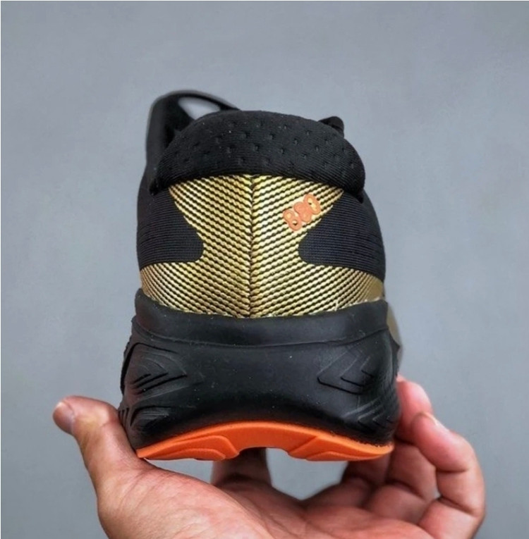 کتونی نیوبالانس ویتنامی ، فروش بصورت عمده و تک ، سایز ۴۰ تا ۴۵ . New balance NB 880715 Vietnam