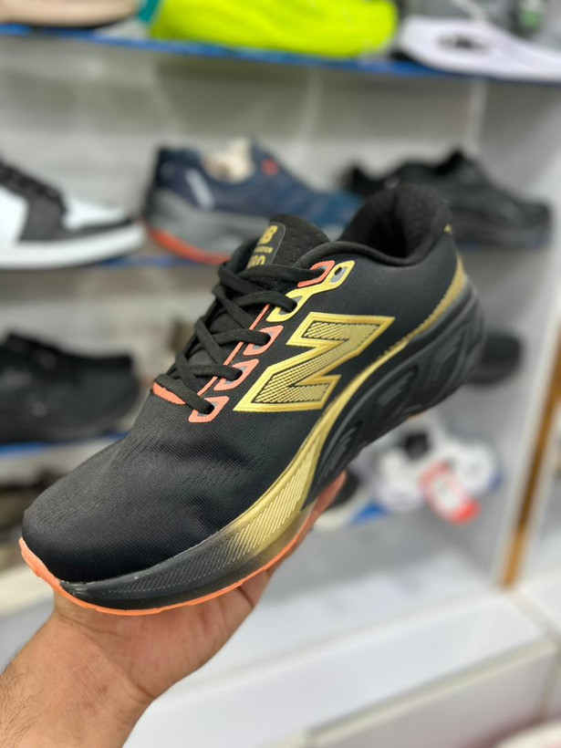 کتونی نیوبالانس ویتنامی ، فروش بصورت عمده و تک ، سایز ۴۰ تا ۴۵ . New balance NB 880715 Vietnam