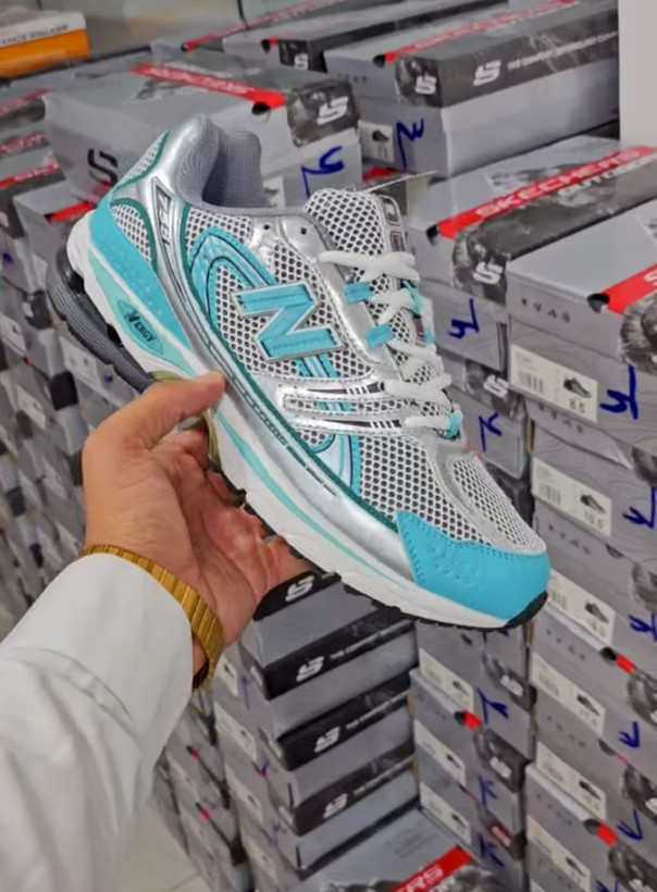 کتونی نیوبالانس ۷۵۸/ساخت ویتنام وارداتی /سایز ۴۰ تا ۴۵/ فروش بصورت عمده و تک new balance 758