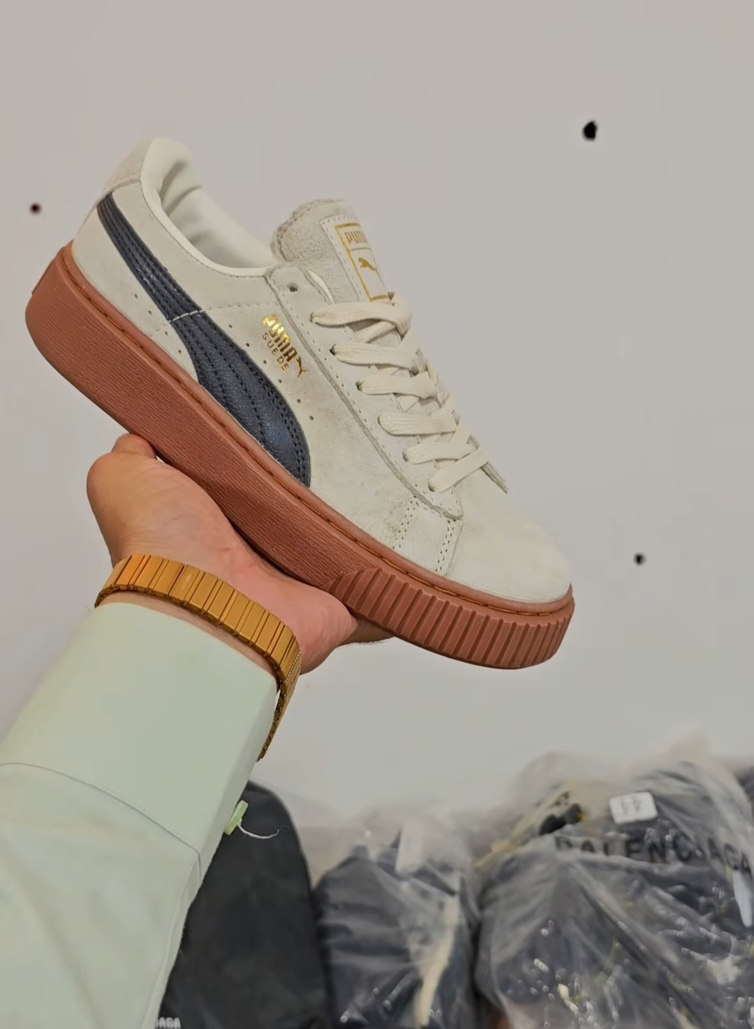 کتونی پوما سوئد . Puma Sude . ساخت ویتنام سایز ۴۰ تا ۴۵ کتونی کف تخت و کلاسیک پوما