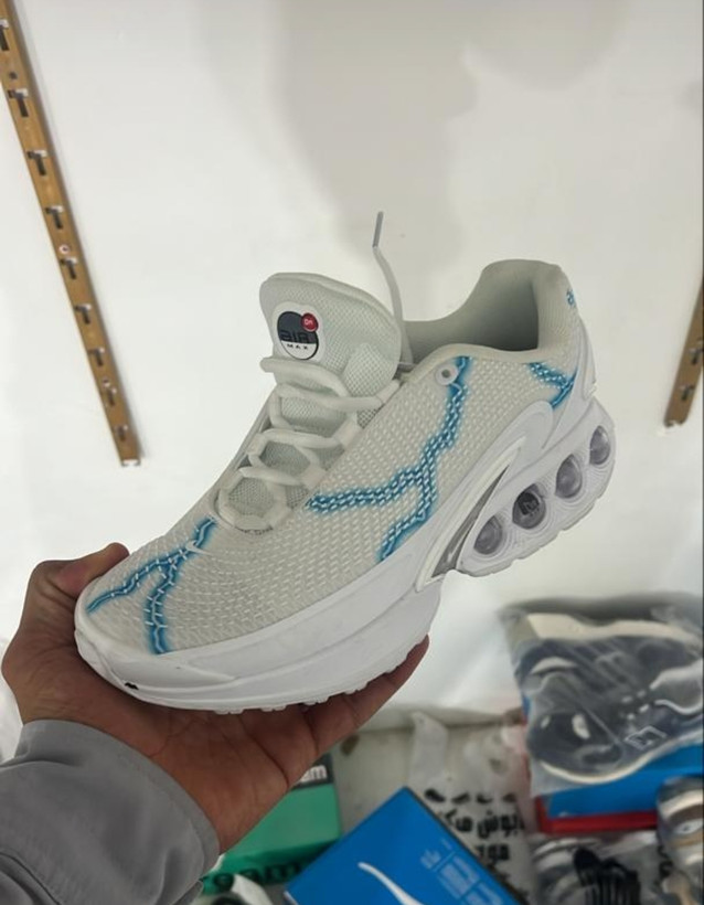 کتونی نایک ایر مکس تی ان ، ساخت ویتنام وارداتی، سایز ۴۰، ، Nike Air Max Tn , فروش عمده و تک . Nike Air Max Tn Vietnam