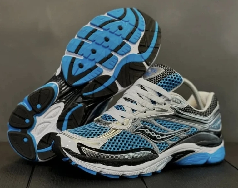 کتونی ساکونی تور درشت9 saucony omniساخت ویتنام سایز ۴۰ تا ۴۵، فروش بصورت عمده و تک . Saucony omni 9 vietnam