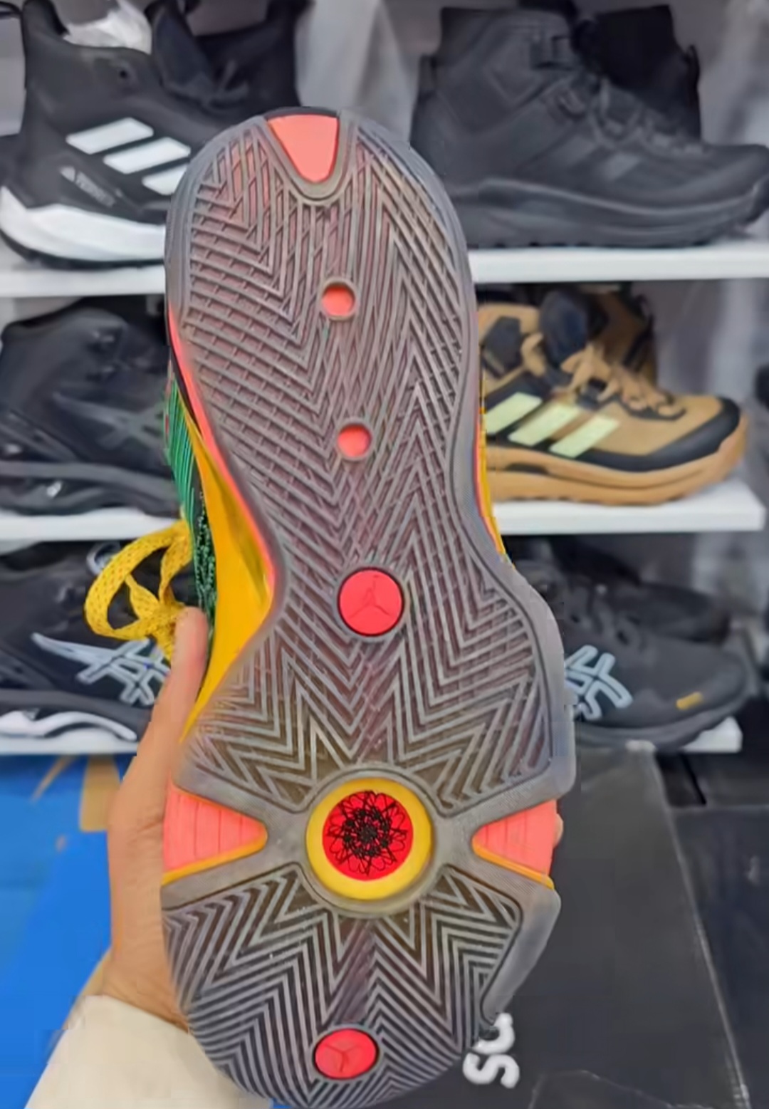 Nike Air jordan Retro Vietnam  نایک جردن ۲۳