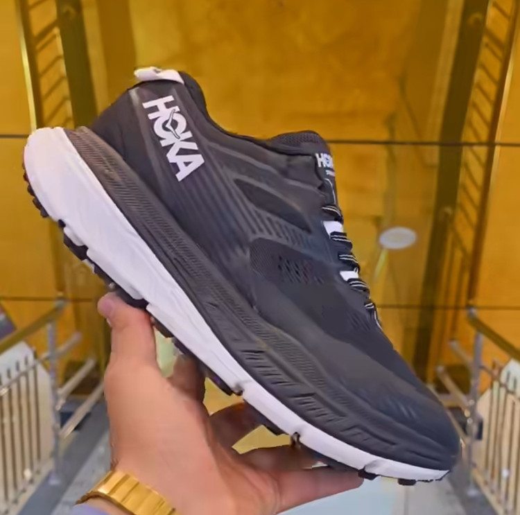 Hoka Stinson Art 6 Vietnamهوکا استینسون آرت ۶