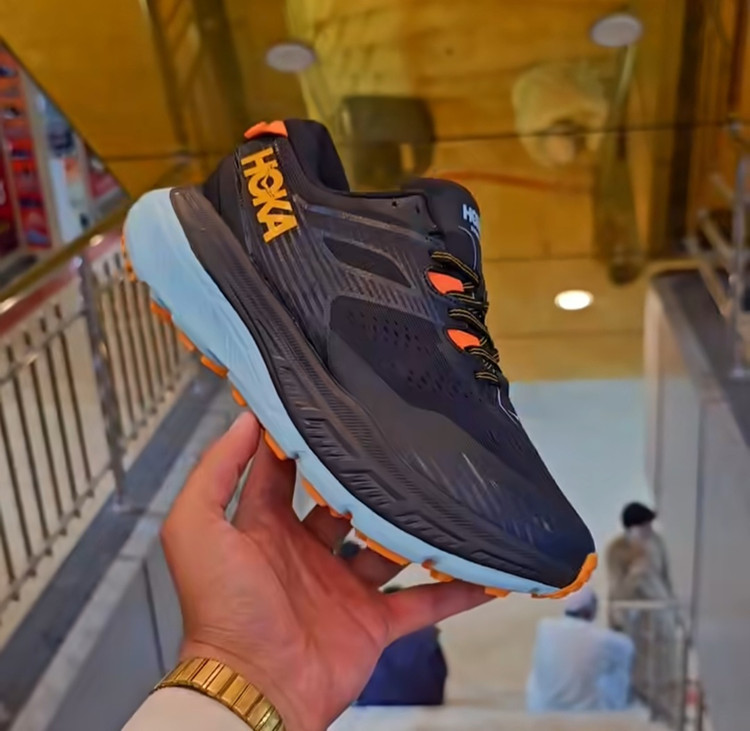 Hoka Stinson Art 6 Vietnam هوکا استینسون آرت ۶