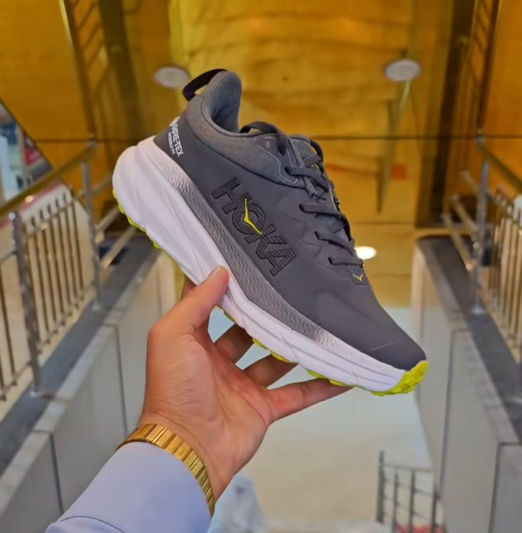 کتونی هوکا چلنجر آرت ۷ ساخت ویتنام