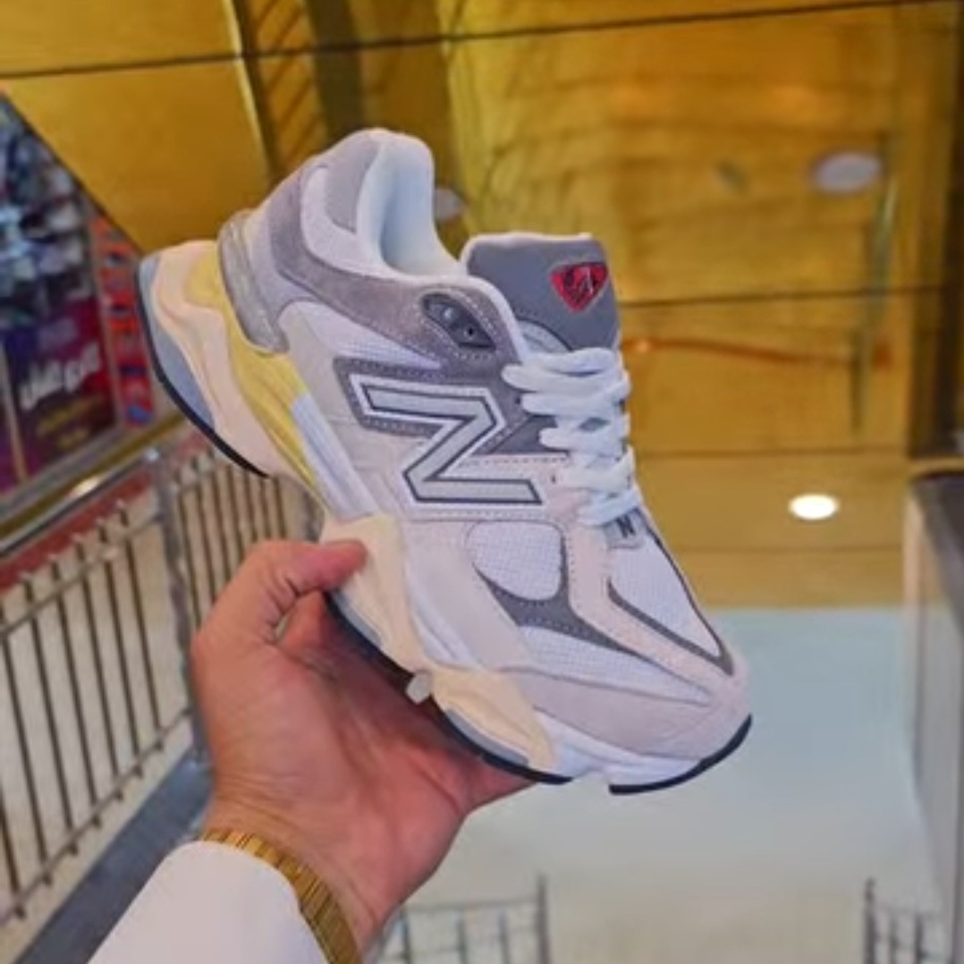 کتونی نیوبالانس ۹۰۶۰ ساخت ویتنامی ، new balance 9060 , سایز ۴۰ تا ۴۵ وارداتی ویتنام ، فروش عمده و تک