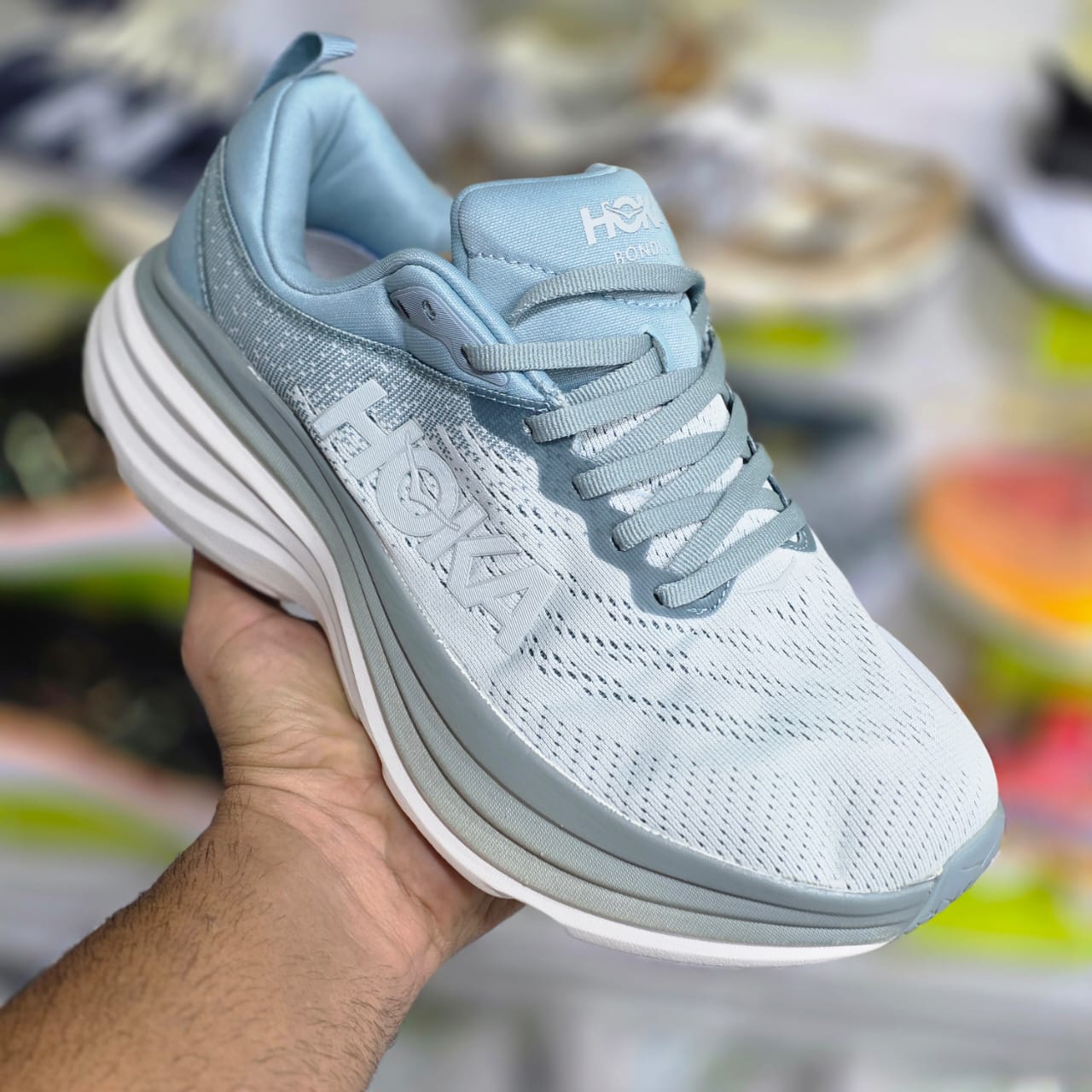 کفش هوکا باندی ۸ / اصل ویتنام / کیفیت مستر کوالیتی / hoka bondi 8 در 6 رنگ / تضمین کیفیت کالا