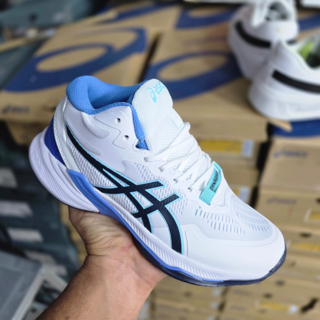 کتونی آسیکس والیبالی و تنیسی ، ساخت ویتنام فروش بصورت عمده و تک ، سایز ۴۰ تا ۴۵. Asics court FF Novak LE Vietnam