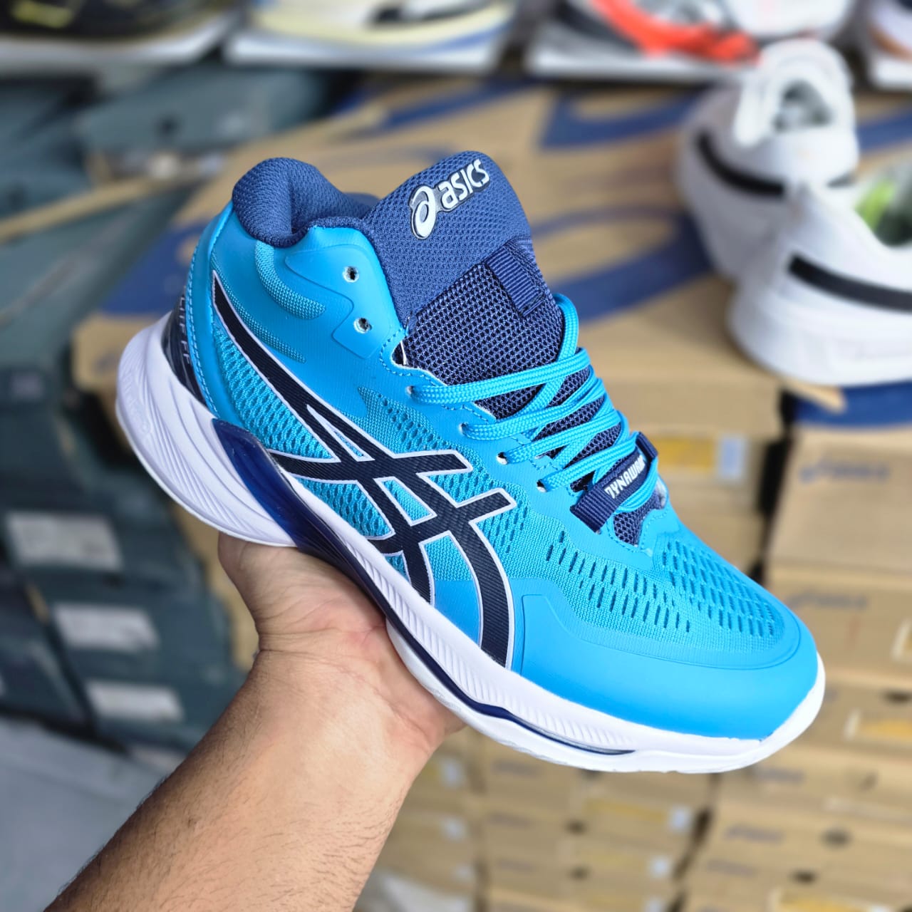 کتونی آسیکس والیبالی و تنیسی ، ساخت ویتنام فروش بصورت عمده و تک ، سایز ۴۰ تا ۴۵. Asics court FF Novak LE Vietnam