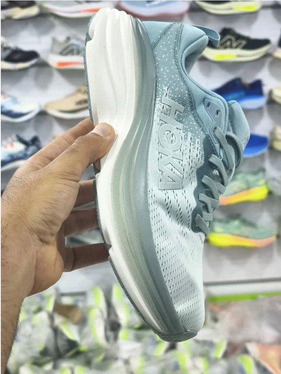 Hoka Bondi 8 Vietnamهوکا باندی ۸