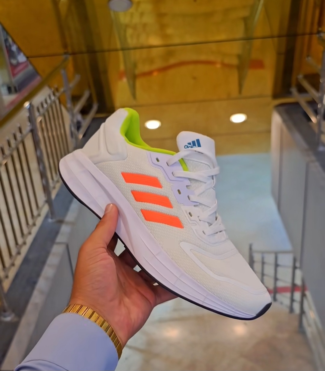 کتونی ادیداس لایت موشن ، وارداتی ساخت ویتنام سایز ۴۱ تا ۴۵ . فروش بصورت عمده و تک . Adidas Light Motion