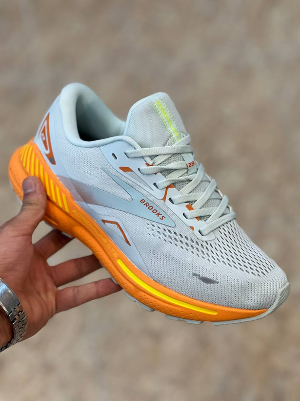 کتونی بروکس آدرنالین جی تی اس ۲۳ . سایز ۴۰تا۴۵ وارداتی ساخت ویتنام .Brooks Adrenaline GTS 23
