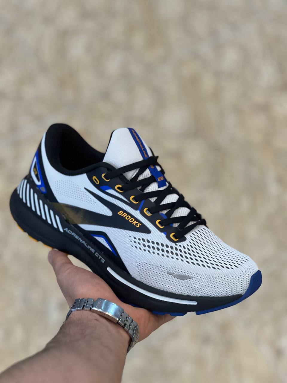 کتونی بروکس آدرنالین جی تی اس ۲۳/Brooks Adrenaline GTS 23 /سایز ۴۰ تا ۴۵. وارداتی ساخت ویتنام /فروش عمده و تک