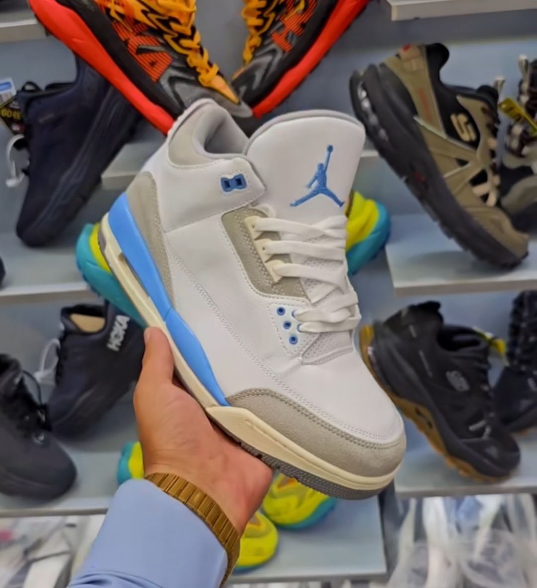 کتونی نایک جردن 3 رترو | Air Jordan 3 Retro. سایز ۴۰ تا ۴۵. فروش بصورت عمده و تک ضمانت کالا
