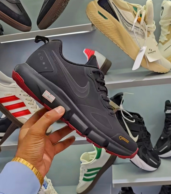 نایک گورتکس GORE-TEX