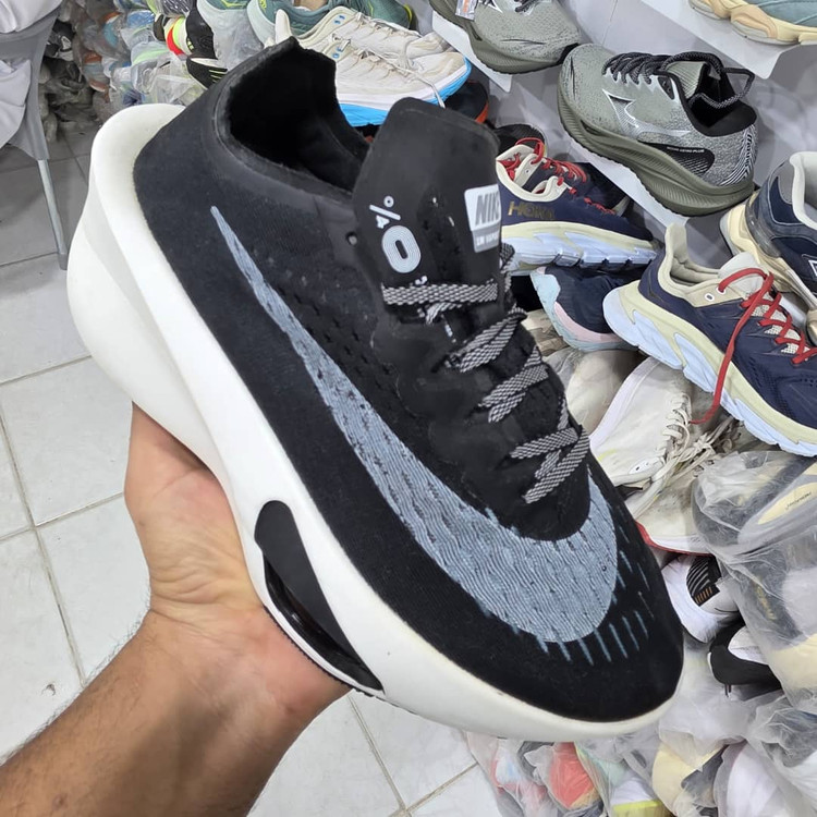 کتونی نایک ایر زوم آلفا، وارداتی ساخت ویتنام سایز۴۰ تا ۴۵. فروش عمده و تک . Nike air zoom alphafly vietnam