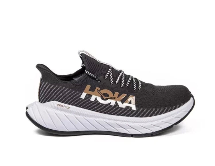 کتونی هوکا کربن ایکس Hoka carbon x 3/ وارداتی ساخت ویتنام سایز ۴۰ تا ۴۵ . فروش عمده و تک .پایین ترین قیمت در ایران .